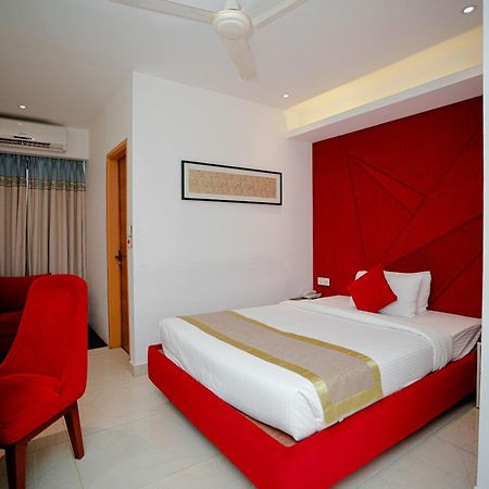 Royal Raj Hotel Rajshahi Exteriör bild