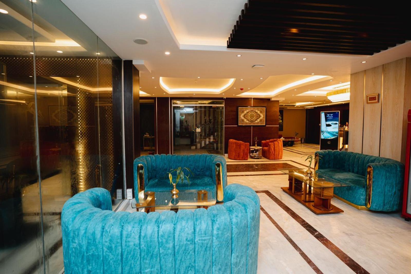 Royal Raj Hotel Rajshahi Exteriör bild