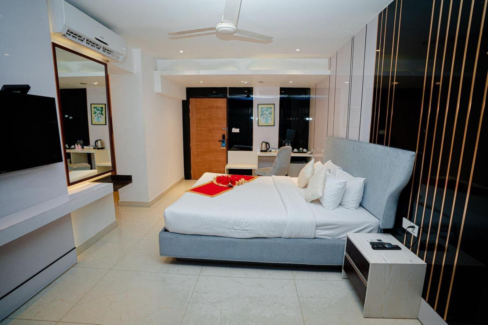 Royal Raj Hotel Rajshahi Exteriör bild